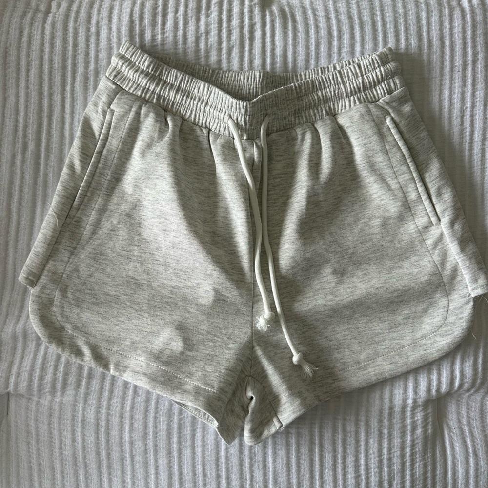 PAPERMOON Women's Heathered Cream Drawstring Lounge Shorts
